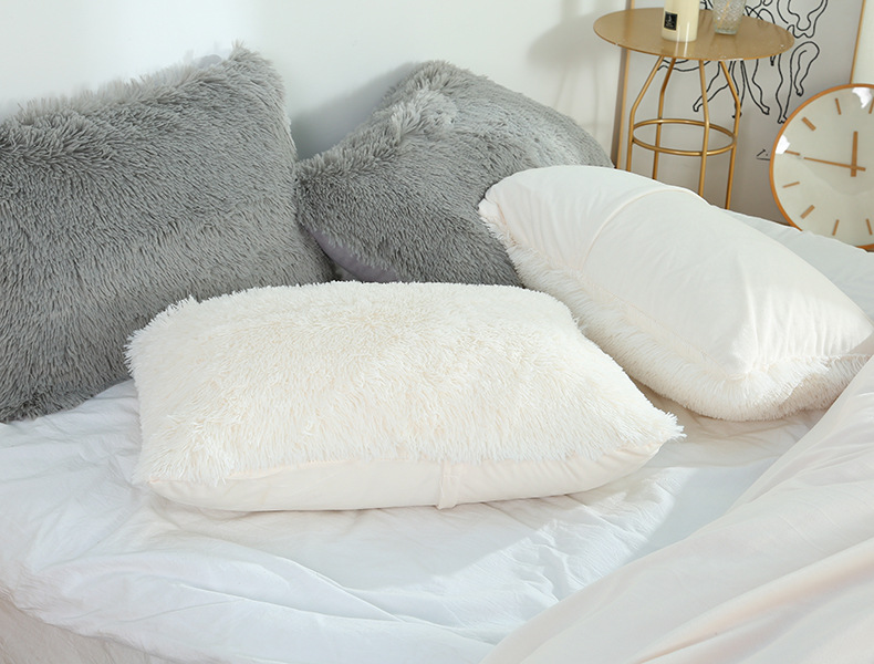 V888-ELOSUNG21469-202502281040-04 Green Faux Fur Pillowcase Set - Crystal Velvet Plush Throw Pillow Covers, Bedding Accent (50x70cm, Pair) - Image 5