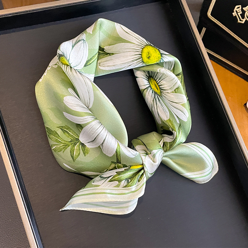V888-ELOSUNG22476-202503251509-00 Green Pure Silk Scarf - Elegant Flower Design, Square Handkerchief (Style 11) - Image 1