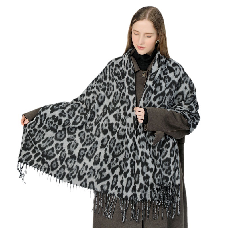 V888-ELOSUNG25441-202504281212-05 Stylish Animal Print Scarf - Warm Fall/Winter Shawl with Tassels, Imitation Cashmere(Khaki) - Image 6