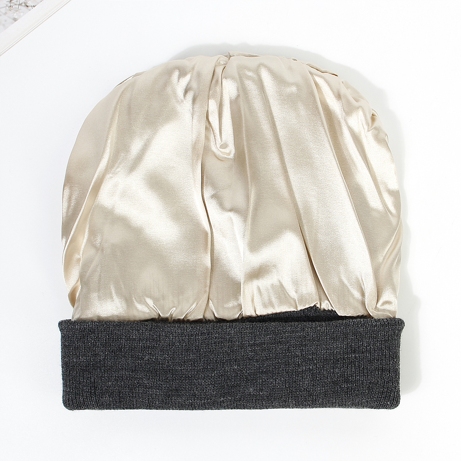 V888-ELOSUNG25653-202505081717-02 Premium Warm Beanie with Silk Satin Lining(Khaki) - Image 3