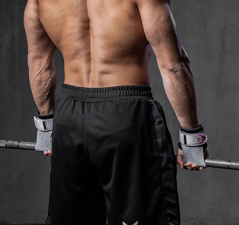 V888-ELOSUNG25881-202505151720-03 Heavy Duty Weightlifting Grips - Anti-Slip Cowhide Palm Protectors with Neoprene Wrist Support & Adjustable Straps(Purple) - Image 4