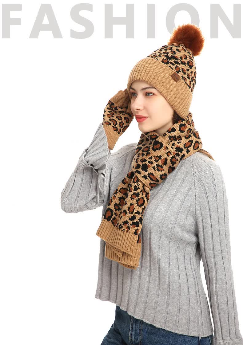 V888-ELOSUNG27168-202504281306-03 Light Grey Women's 3-Piece Winter Knit Set - Leopard Print Plush Lined Beanie Hat, Scarf & Touchscreen Gloves - Image 4