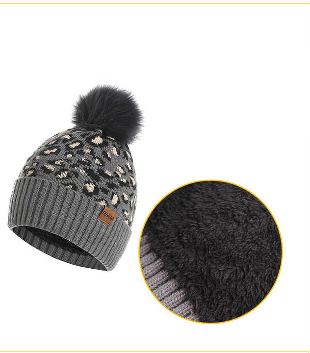 V888-ELOSUNG27168-202504281306-05 Light Grey Women's 3-Piece Winter Knit Set - Leopard Print Plush Lined Beanie Hat, Scarf & Touchscreen Gloves - Image 6