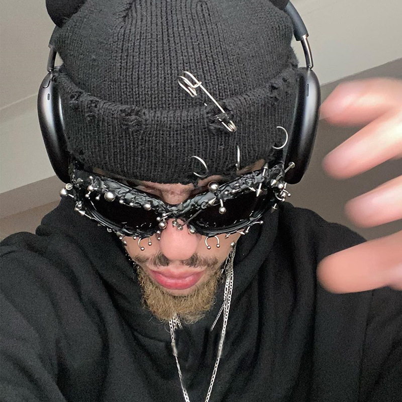 V888-ELOSUNG27201-202504281522-06 Pink Edgy Punk Rock Spiked Sunglasses - Statement Goth Studded Eyewear - Image 7