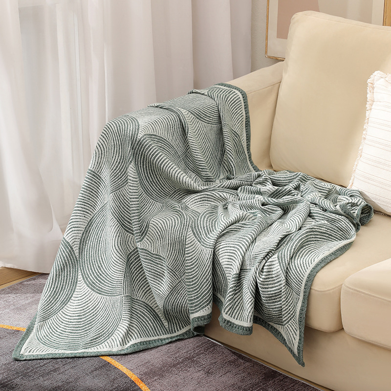 V888-ELOSUNG27670-202505151746-02 Green Luxurious Paisley Jacquard Throw Blanket - Soft Wool Blend with Tassels, 120x150cm, Lightweight Sofa & Nap Blanket - Image 3