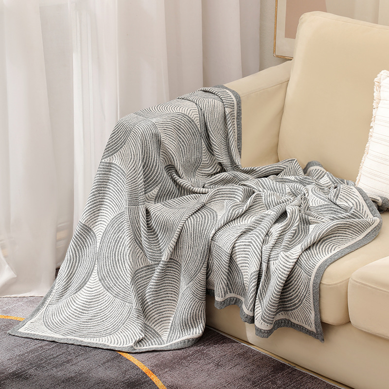 V888-ELOSUNG27671-202505151746-02 Grey Luxurious Paisley Jacquard Throw Blanket - Soft Wool Blend with Tassels, 120x150cm, Lightweight Sofa & Nap Blanket - Image 3