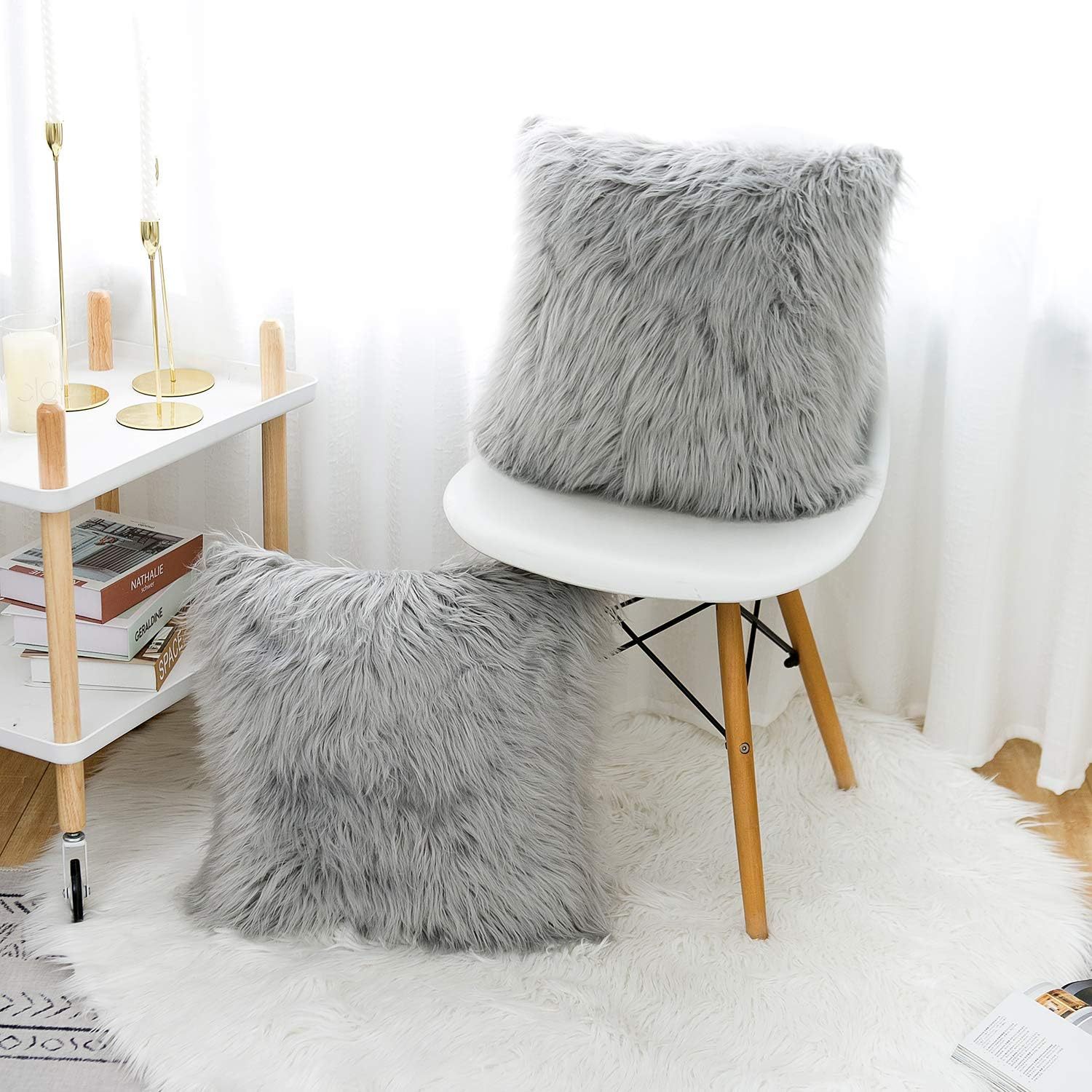 V888-ELOSUNG27970-202505231130-03 Grey Luxurious Long Faux Fur Cushion Covers - Set of 2, 45x45cm Soft Plush Decorative Pillowcases for Sofa & Bed - Image 4