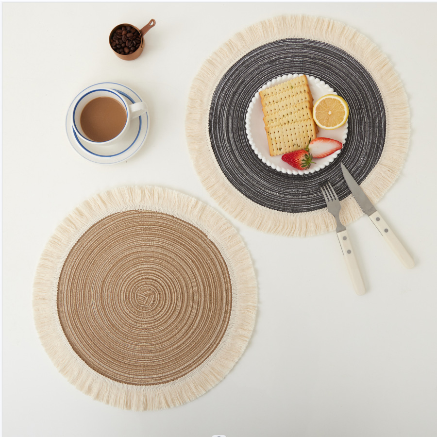 V888-ELOSUNG32080-202505281116-03 Beige Chic Round Woven Placemats with Tassel Fringe - Set of 4, Cotton Ramie Blend, Heat Resistant Table Mats - Image 4