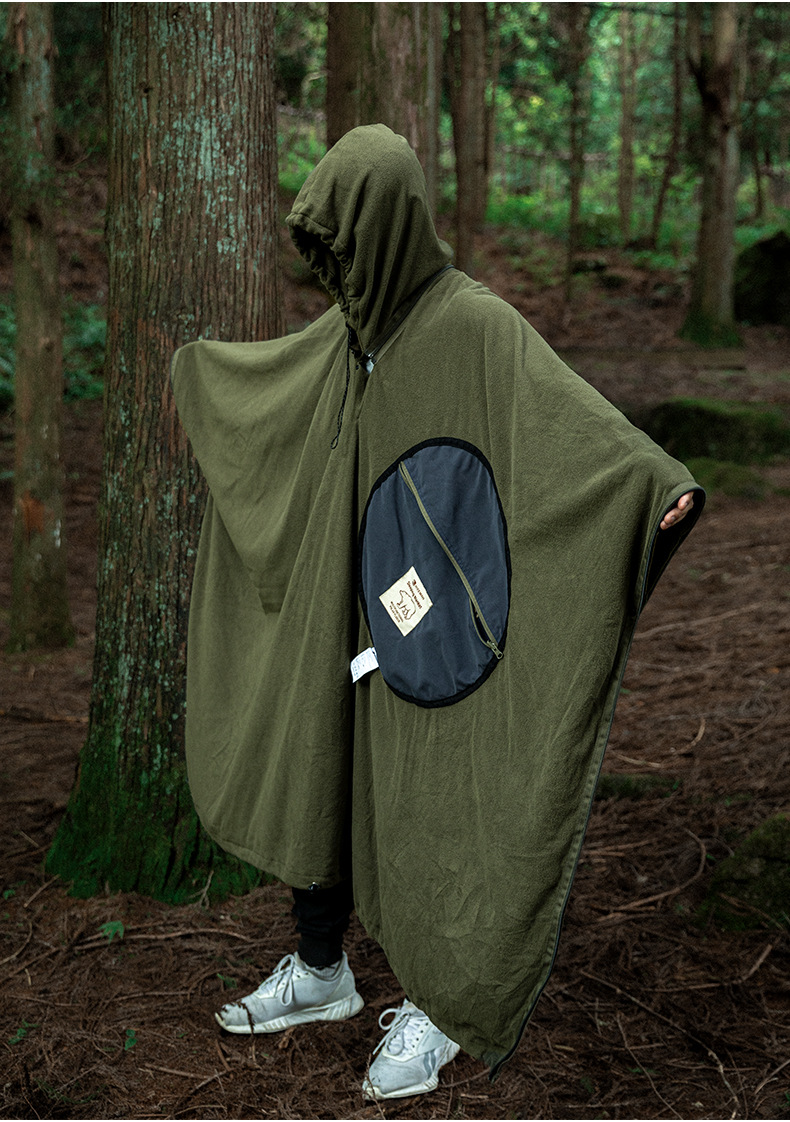 V888-ELOSUNG32563-202506241135-08 Green Cozy 4-in-1 Wearable Fleece Poncho Sleeping Bag - Multifunctional Camping Blanket with Detachable Hood - Image 9