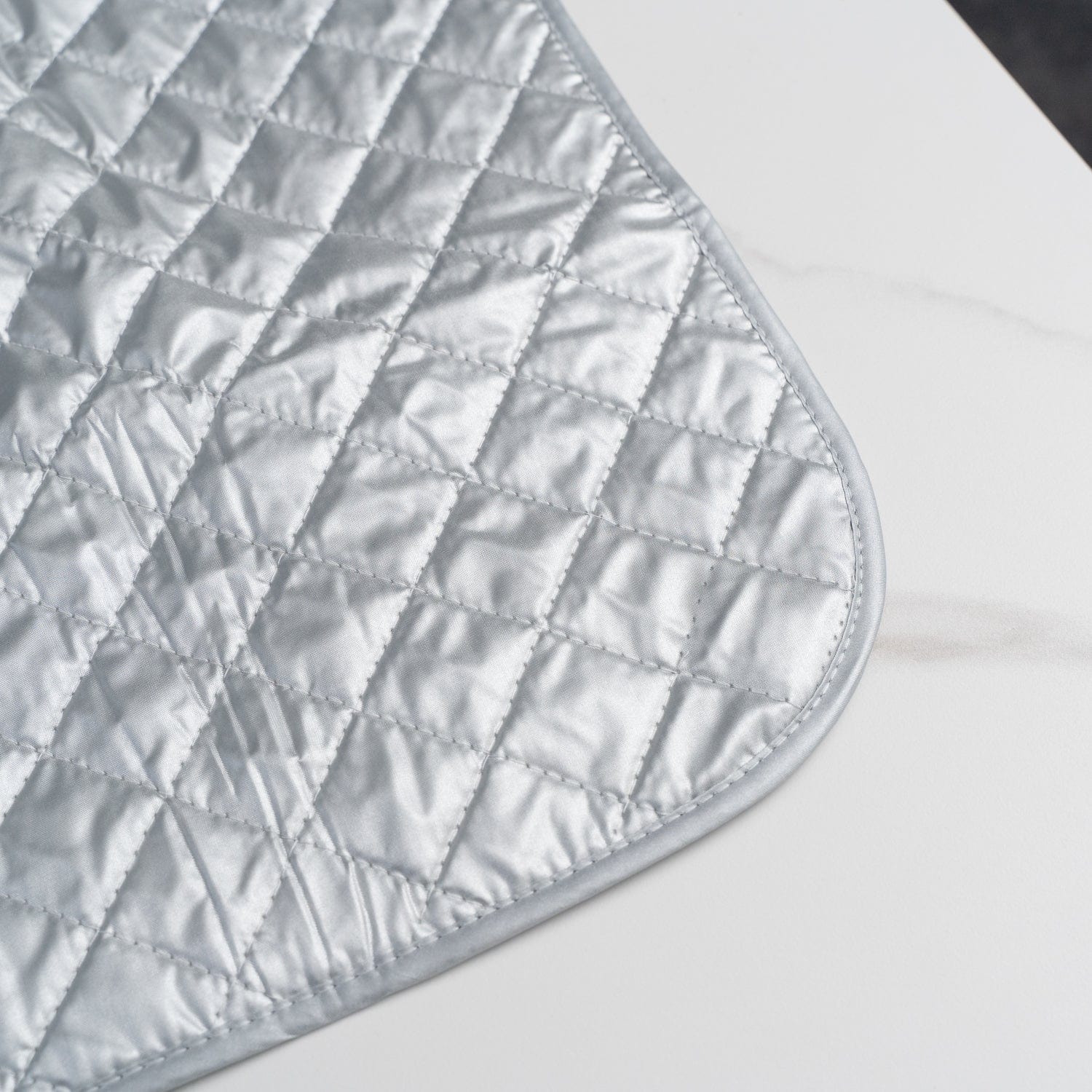V915-HO0010-204090-04 Iron Anywhere Portable & Foldable Ironing Mat with Heat Protecting Pressing Pad - Image 5