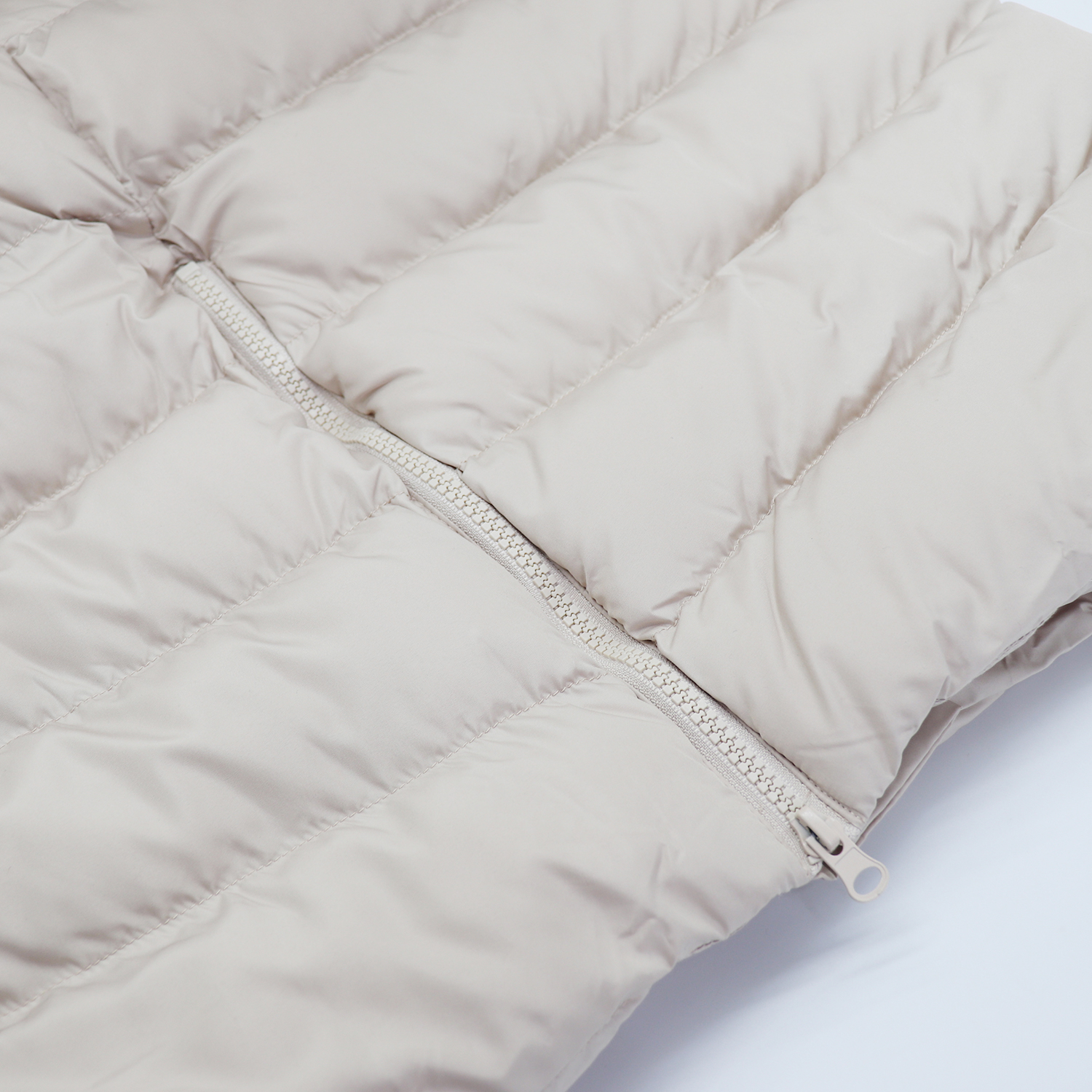V474-674170-202507050125-04 Women's Longline Padded Vest Hooded Jacket Puffer Puffy Quilted Zip Coat Gilet, Khaki, 18 - Image 5