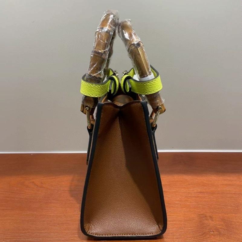 V562-B204823050DBT-202508280946-03 Versatile Cowhide Shoulder Bag for All Occasions - Cherry Blossom Pink - Image 4