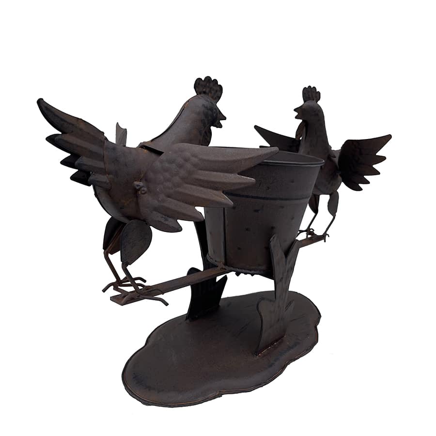 V637-03810CHK-202508251420-02 Rust Chooks w Planter On Base 26cm - Image 3