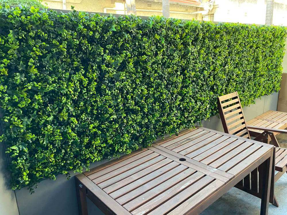V637-1001523-202508251320-04 Luxury Spring Sensation Hedge Screen Green Wall Panel UV Resistant 100cm x 100cm - Image 5